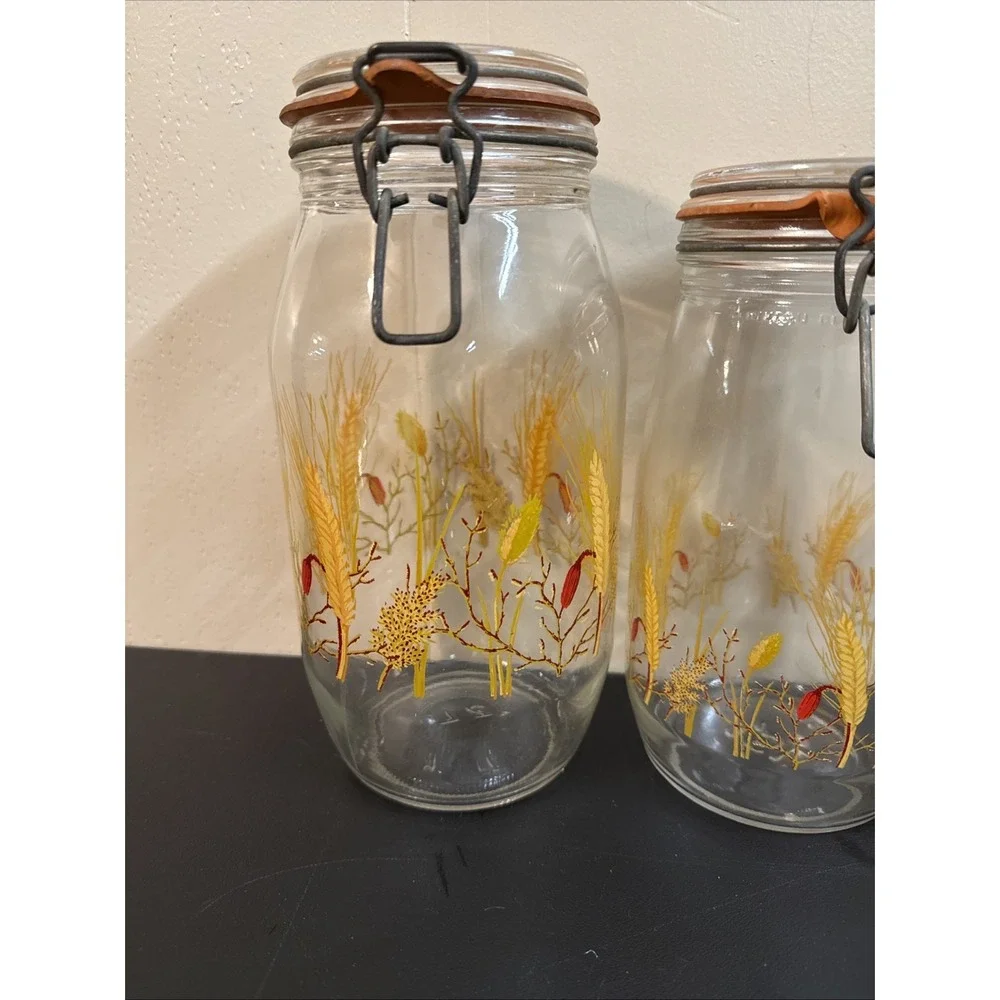 Arc France Vintage Glass 2 & 1.5Liter Jars Wheat Pattern Clamp Rubber Seal w Lid